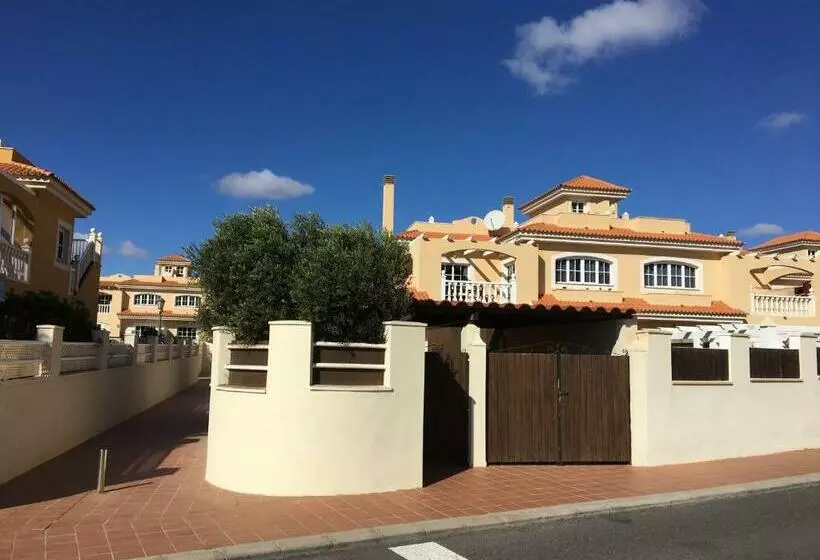 Las Rocas Golf And Sea