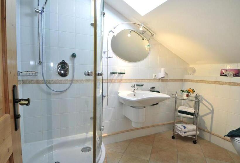 פנסיון Gästehaus Wineberger