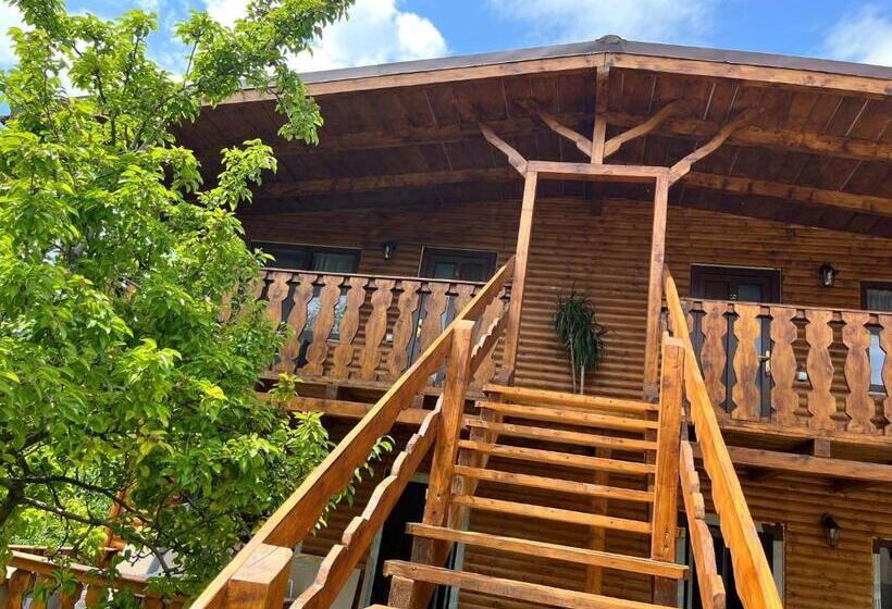 پانسیون Sunset Expanse