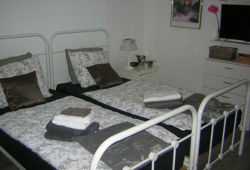 Prive Tuinhuis B&b Elly