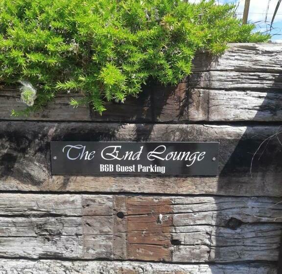The End Lounge B&b