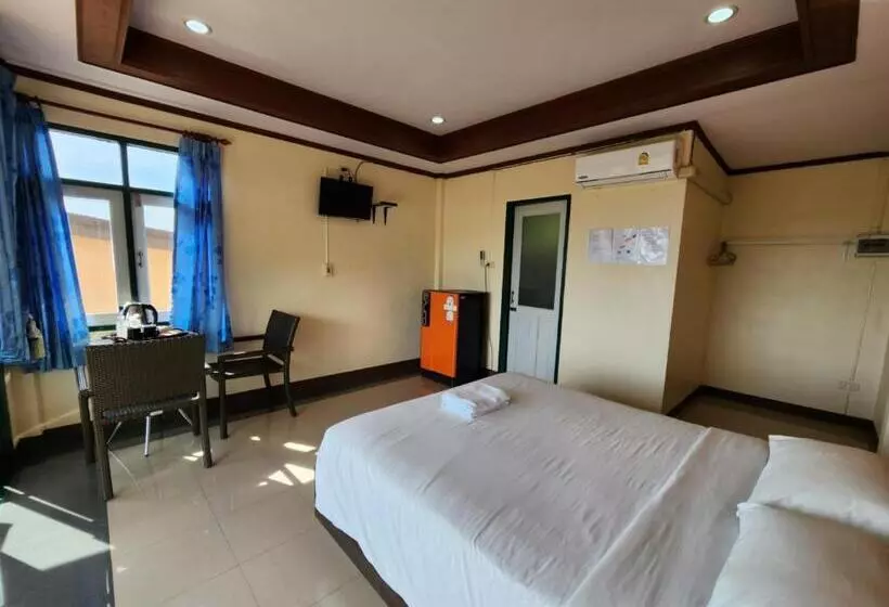 Baan Khao Noi Resort