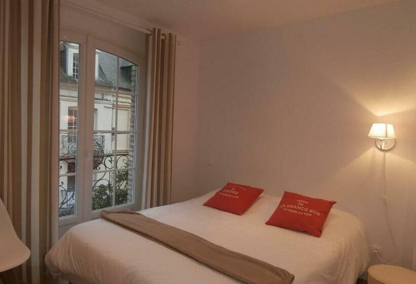 تختخواب و صبحانه Au Claire De Lune