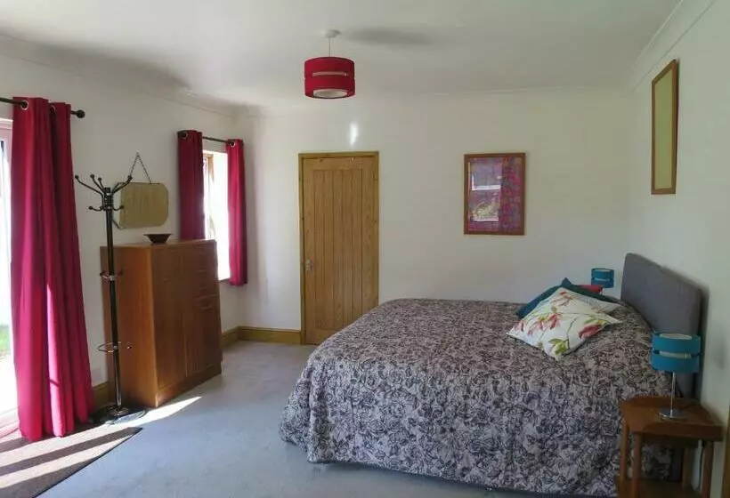 ベッドアンドブレックファースト Hill View