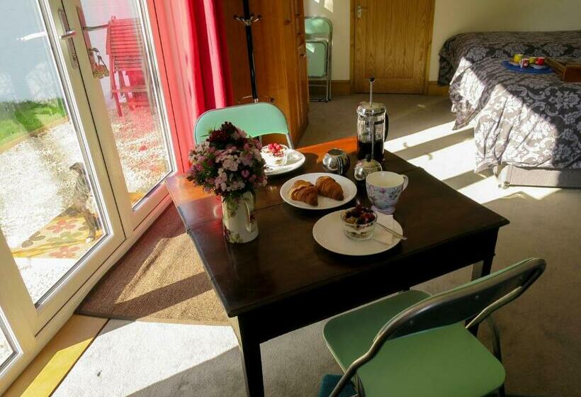 ベッドアンドブレックファースト Hill View