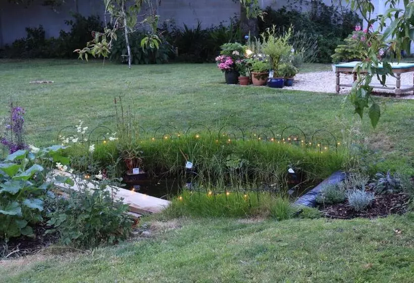 ベッドアンドブレックファースト Hill View