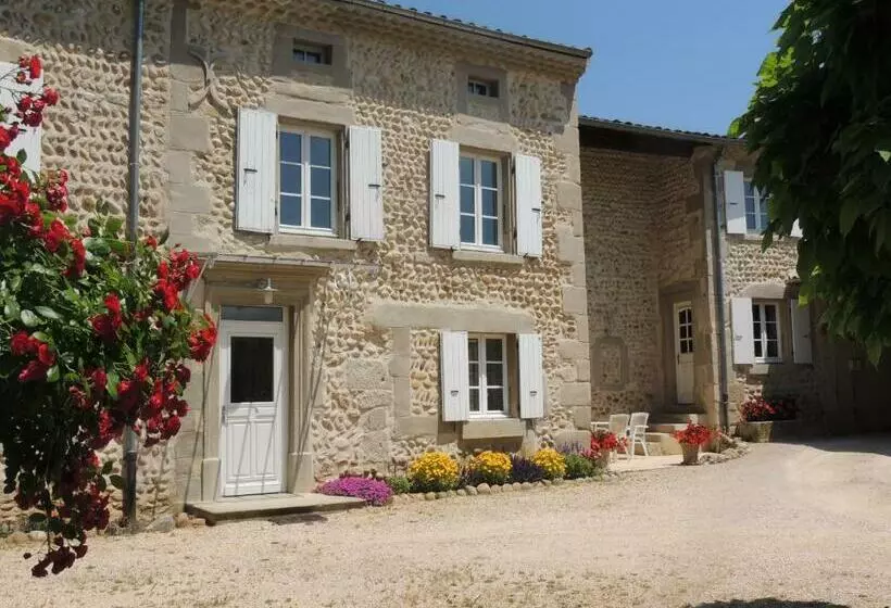 Aamiaismajoitus (B&B) La Ferme Des Buis