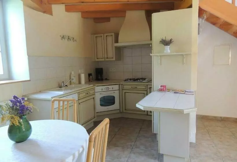 Aamiaismajoitus (B&B) La Ferme Des Buis