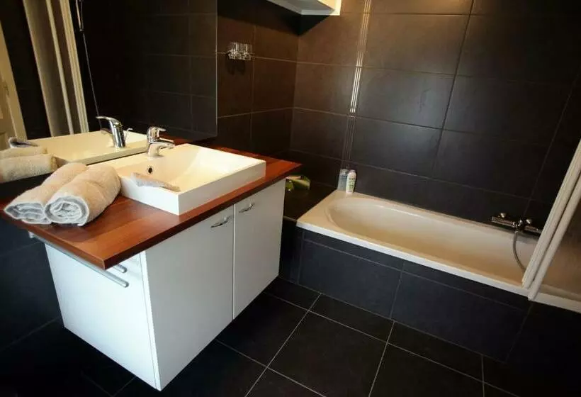 ペンション Les Sansonnets