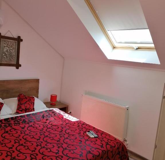 膳宿费 Rasnov Retreat