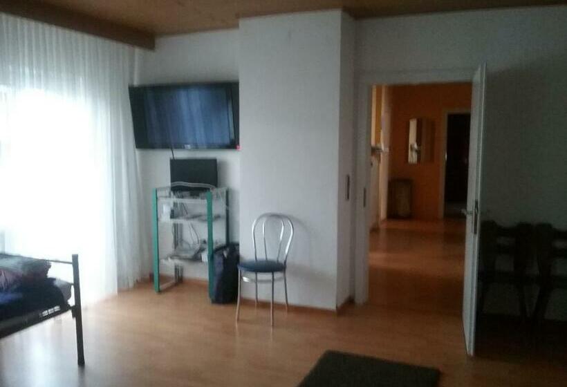 Pension Ehringshausen