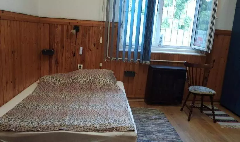 ユースホステル Cívis Debrecen