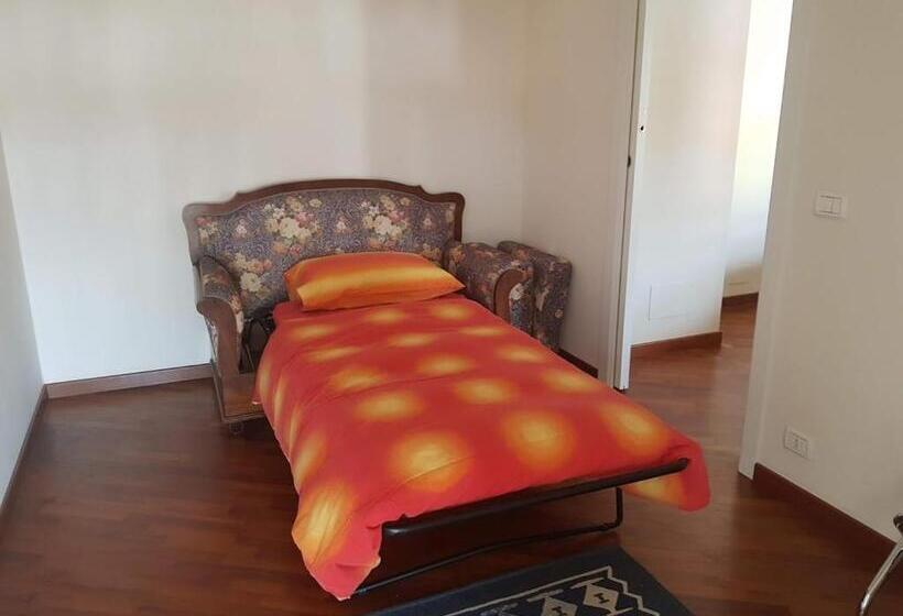 호스텔 Locanda Al Portone