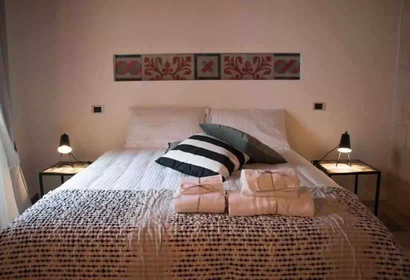 تختخواب و صبحانه Cece Nove   Sotto L Arco