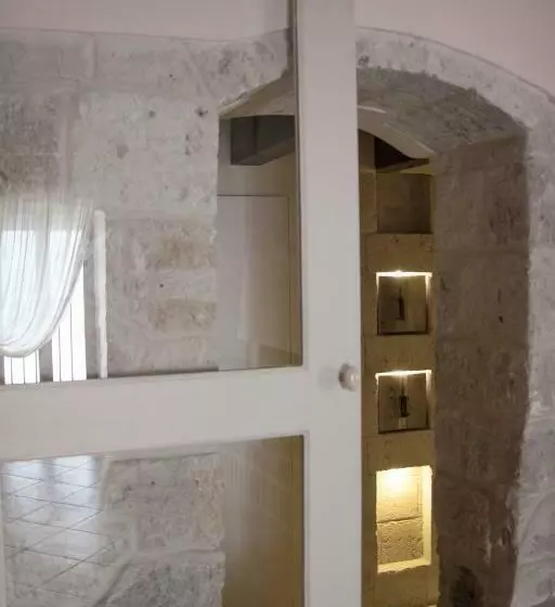 تختخواب و صبحانه Cece Nove   Sotto L Arco