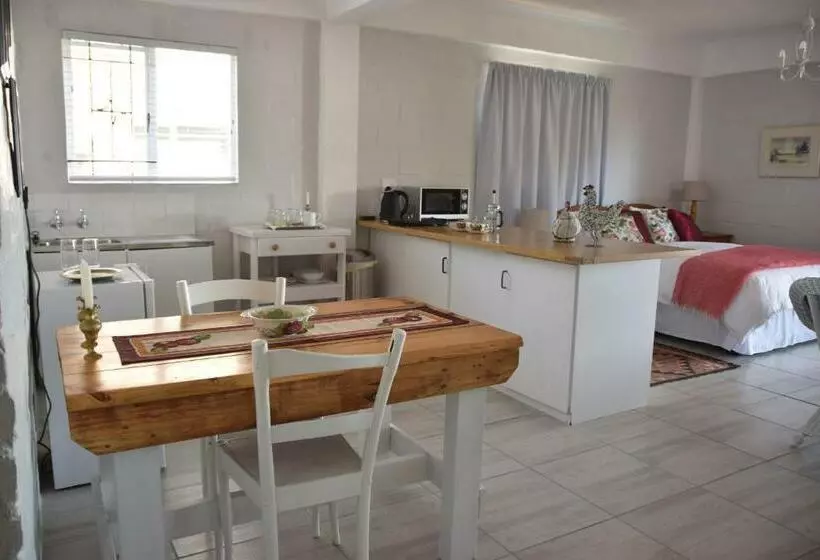 Aamiaismajoitus (B&B) Eirene Place