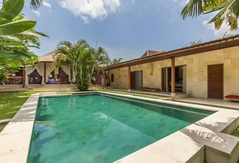 ベッドアンドブレックファースト Villa Pilou Boutique