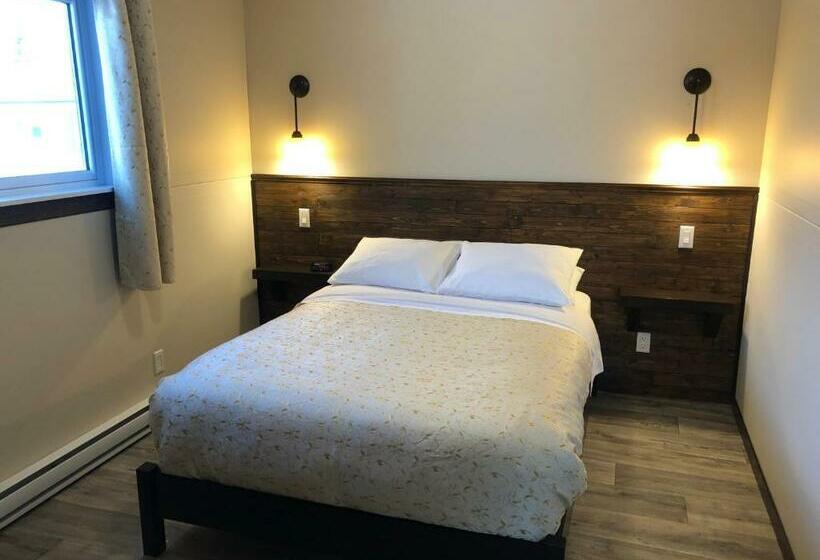 Отель Marina Chibougamau