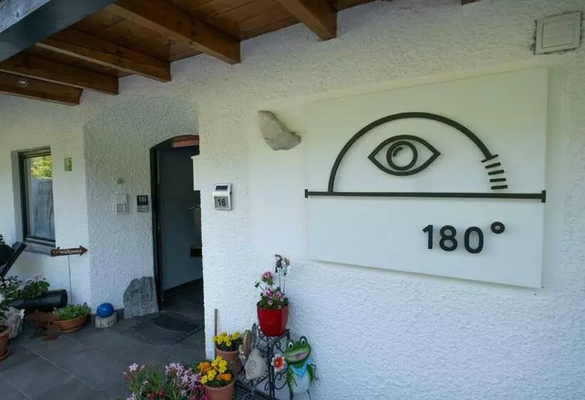 Majatalo 180gradblick