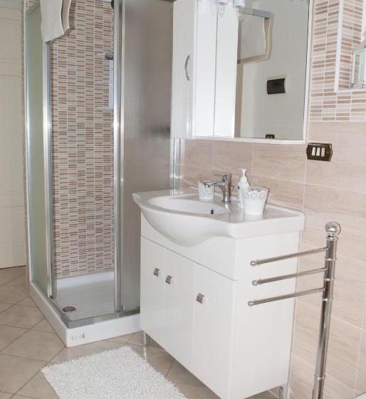 膳宿费 La Casa Di Tino