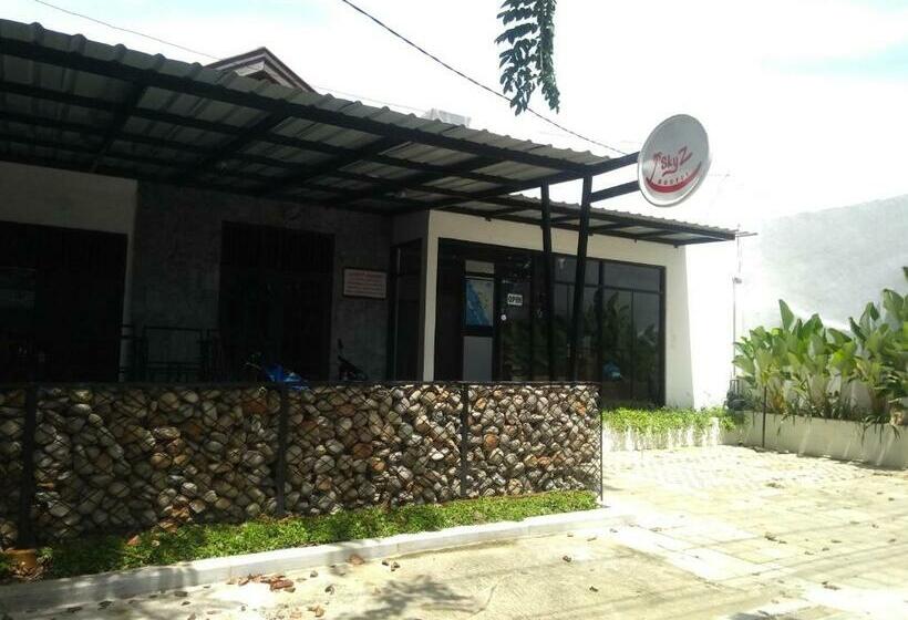 פנסיון Skyz Hostel