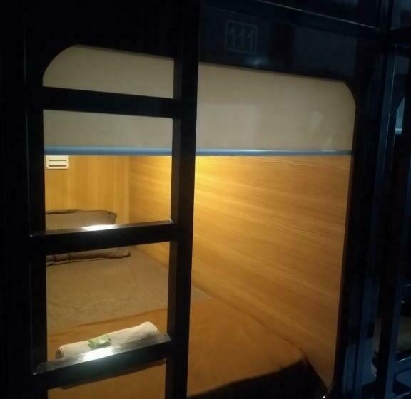 פנסיון Skyz Hostel