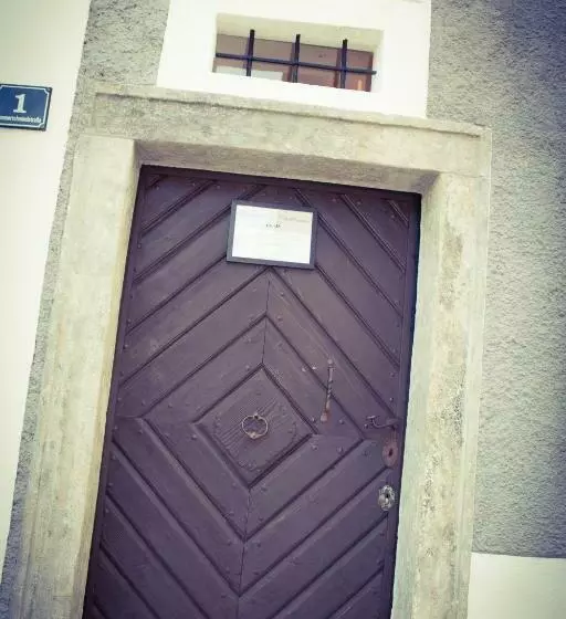 Aamiaismajoitus (B&B) Schwarzes Haus