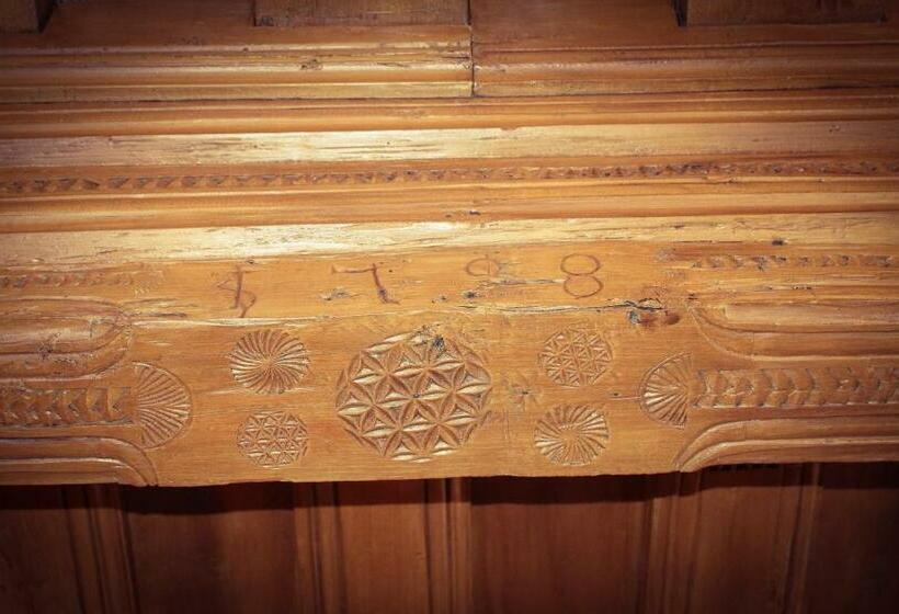 Aamiaismajoitus (B&B) Schwarzes Haus