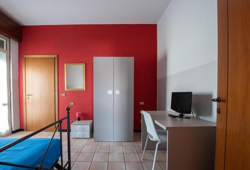 호텔 Albergo La Rovere