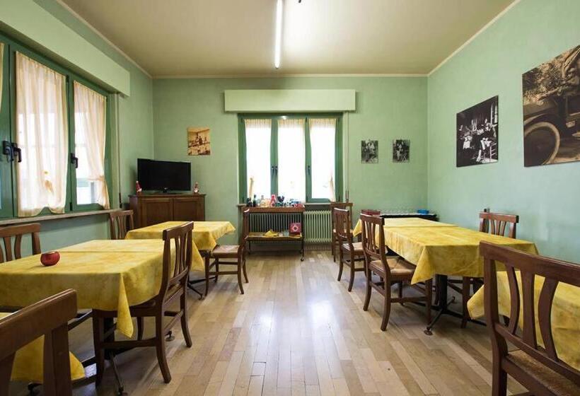 호텔 Albergo La Rovere