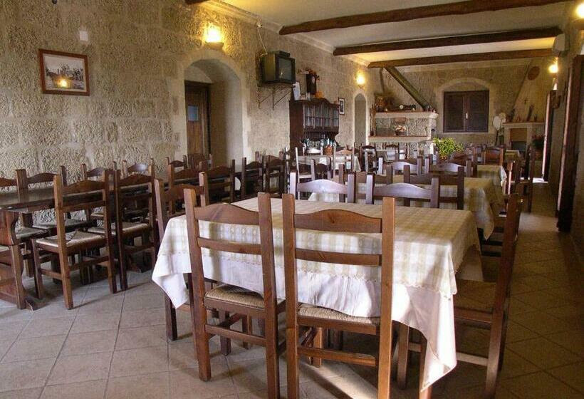 فندق Agriturismo Petra Lucana