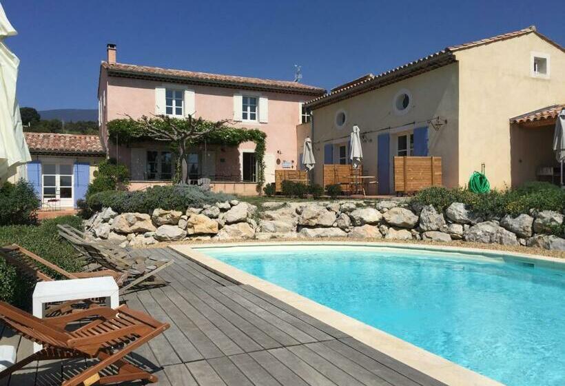 بنسيون Au Pied Du Ventoux