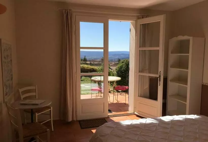 Majatalo Au Pied Du Ventoux