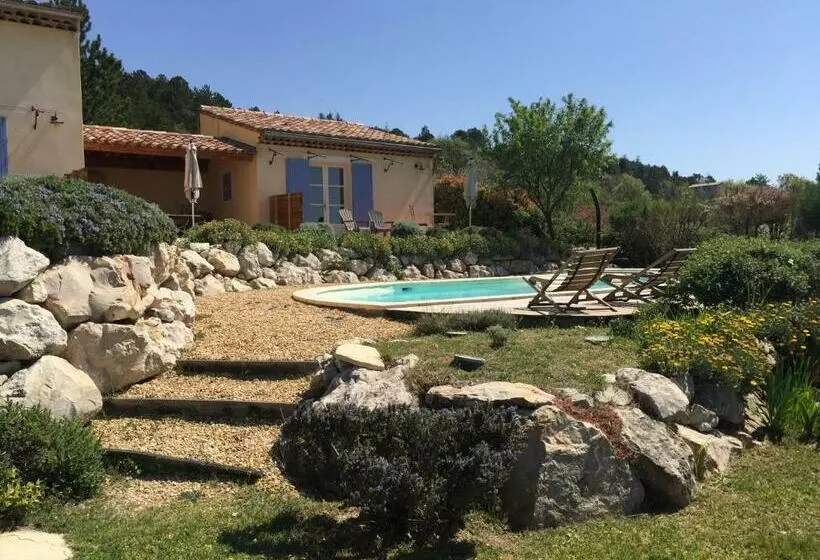 Majatalo Au Pied Du Ventoux