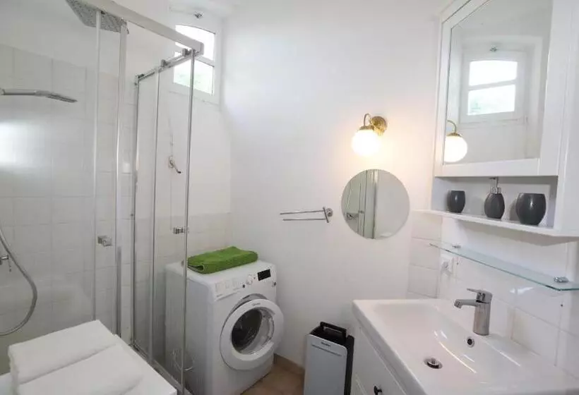 Majatalo Villa Rouvesol