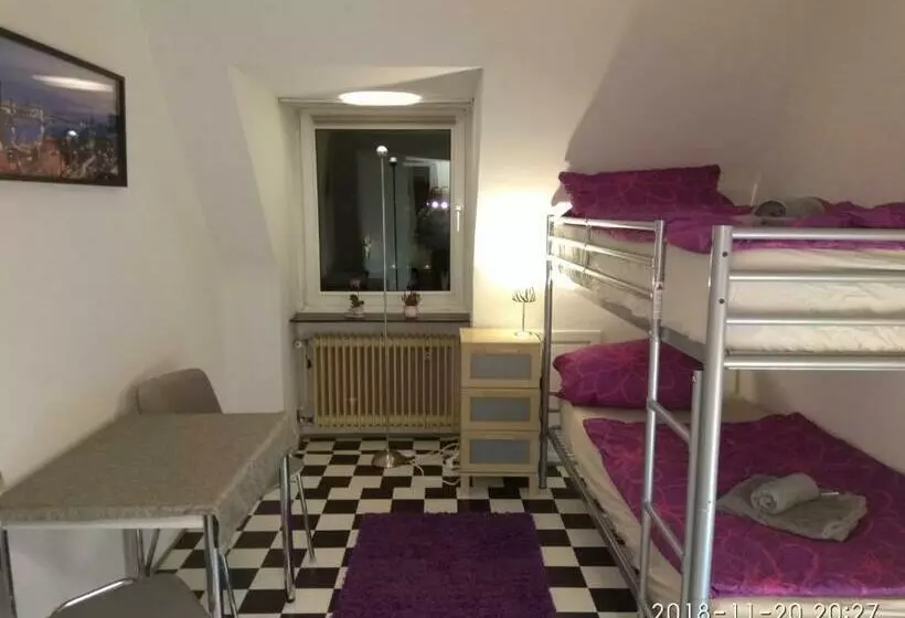 ユースホステル The Old Doctors Office