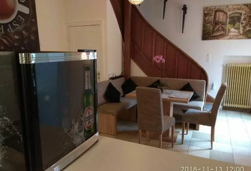 ユースホステル The Old Doctors Office