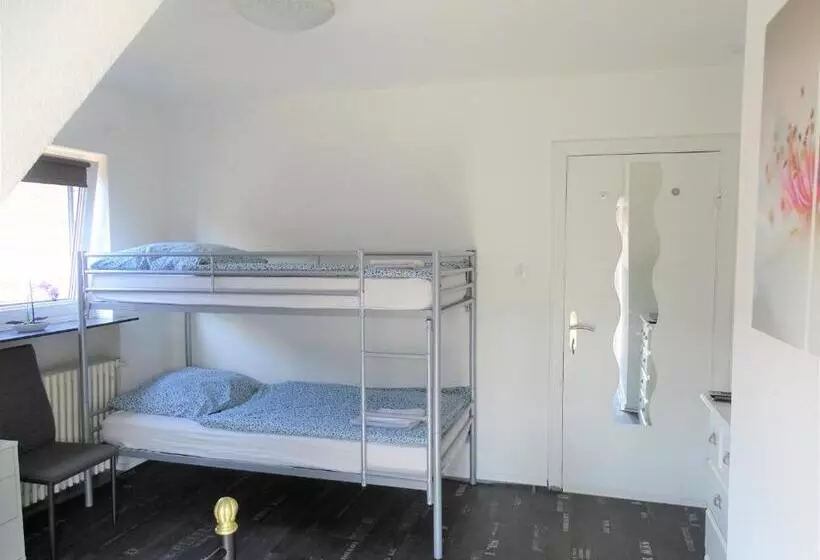 ユースホステル The Old Doctors Office