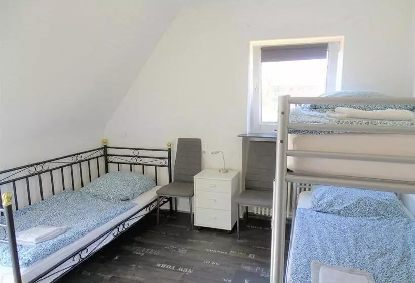 ユースホステル The Old Doctors Office