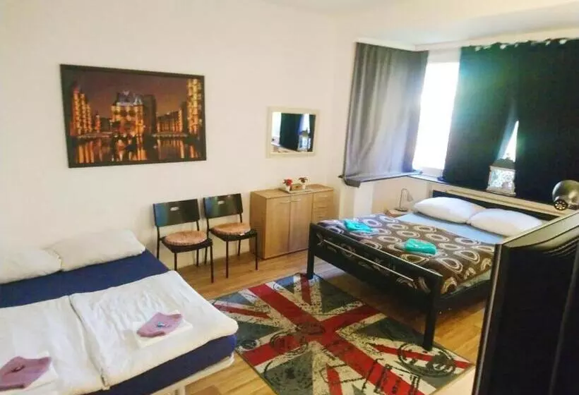 ユースホステル The Old Doctors Office