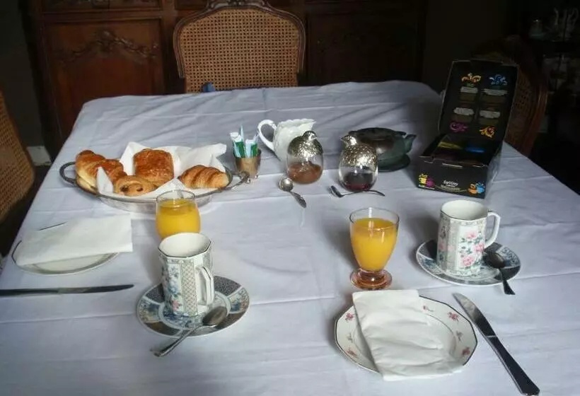 Aamiaismajoitus (B&B) La Maison D Alienor