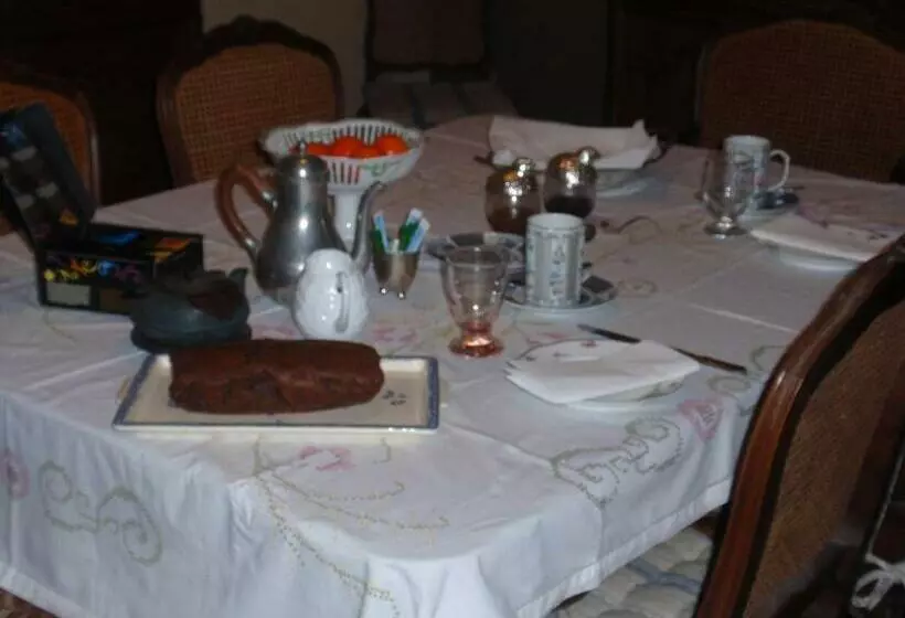 Aamiaismajoitus (B&B) La Maison D Alienor