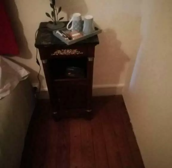 Aamiaismajoitus (B&B) La Maison D Alienor