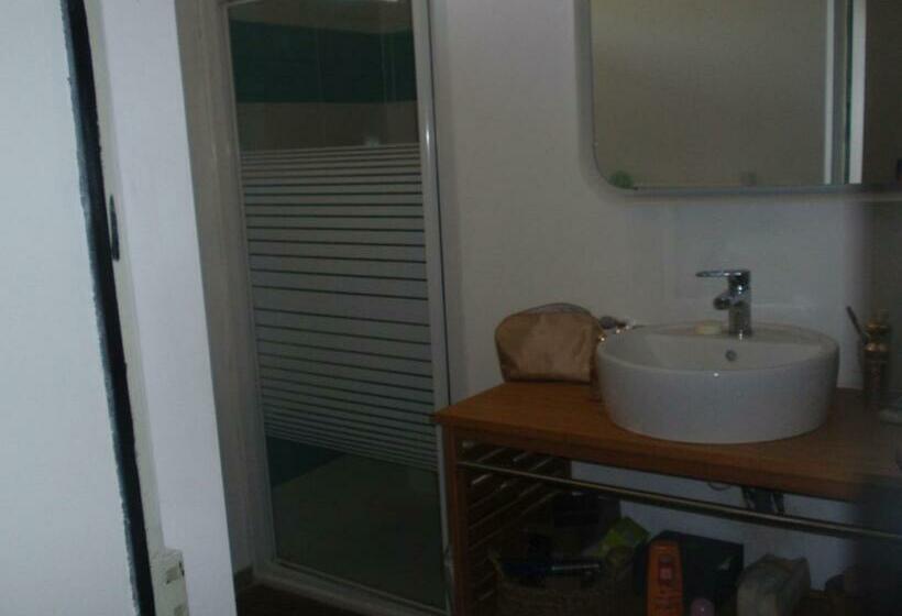 Bed and Breakfast La Maison D Alienor