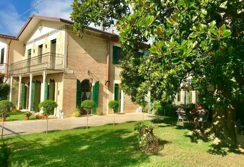 Aamiaismajoitus (B&B) Maison Elena