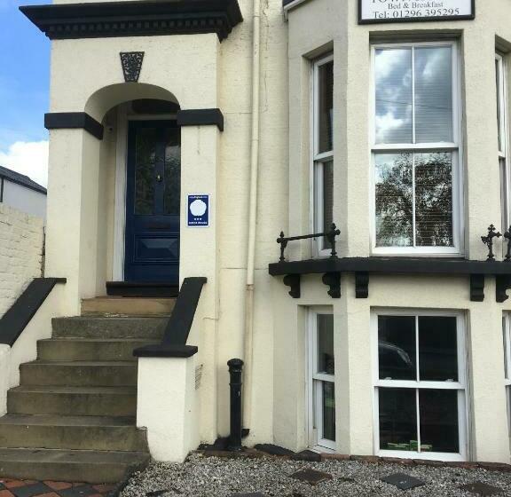 مبيت وإفطار The Townhouse B And B