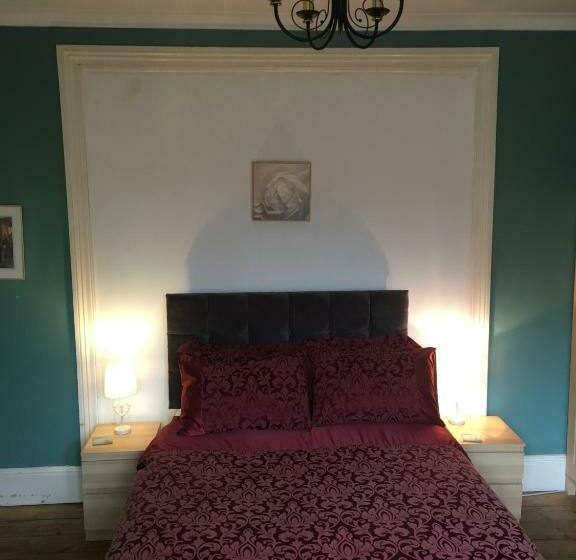 مبيت وإفطار The Townhouse B And B