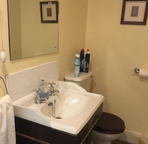 مبيت وإفطار The Townhouse B And B