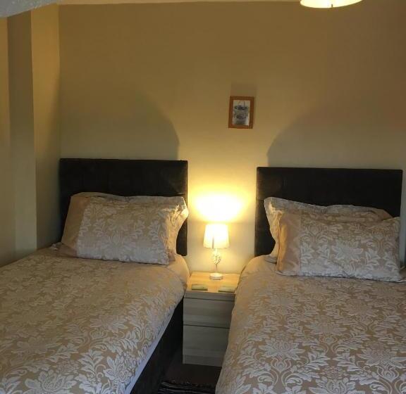 مبيت وإفطار The Townhouse B And B