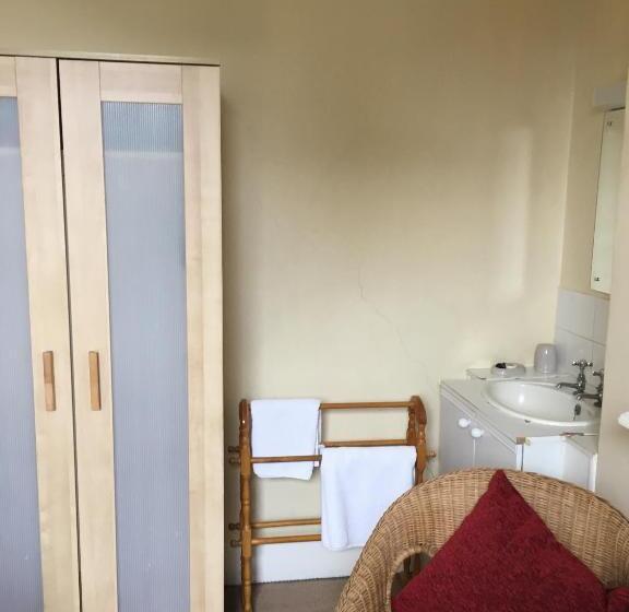 مبيت وإفطار The Townhouse B And B